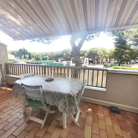 T2 Climatise Avec Piscine Et Parking, Cap D'agde, Pres De La - Fr-1-607-226 *